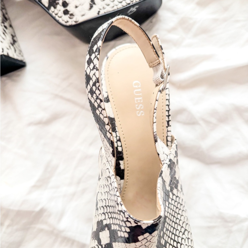 Snakeskin Patterned Heels - Picture 6 of 8